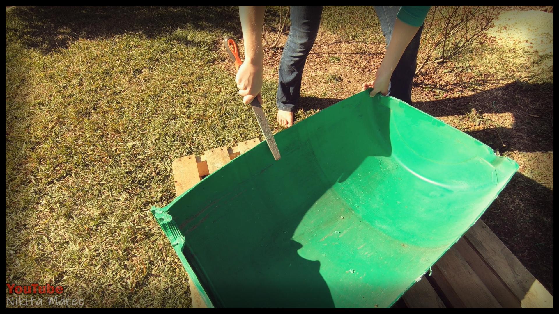 How to build a Livestock feeder DIY building animal trough Step by step instructions farm build with pallet wood (5).jpg