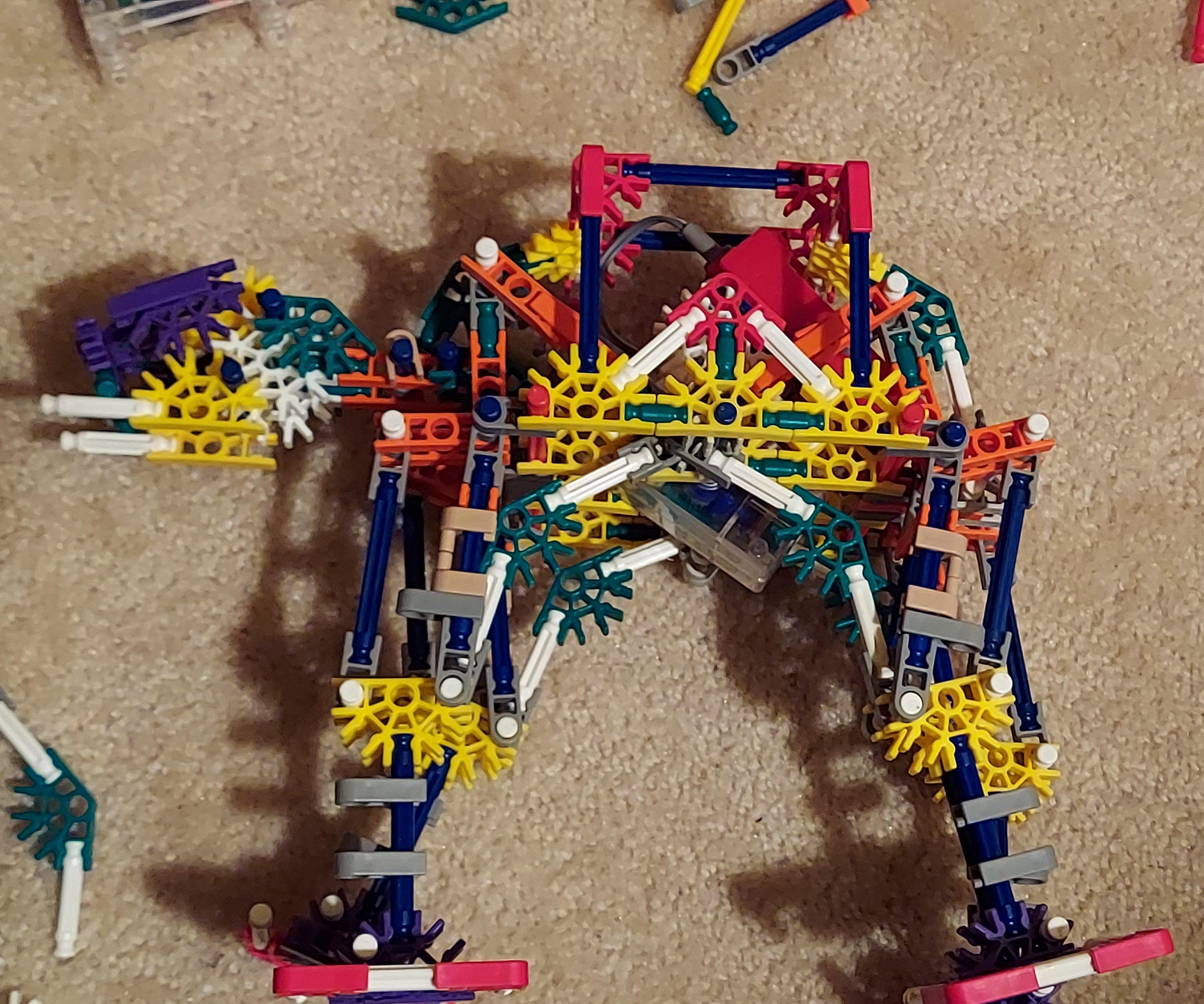 IT WALKS - Knex Starwars AT AT