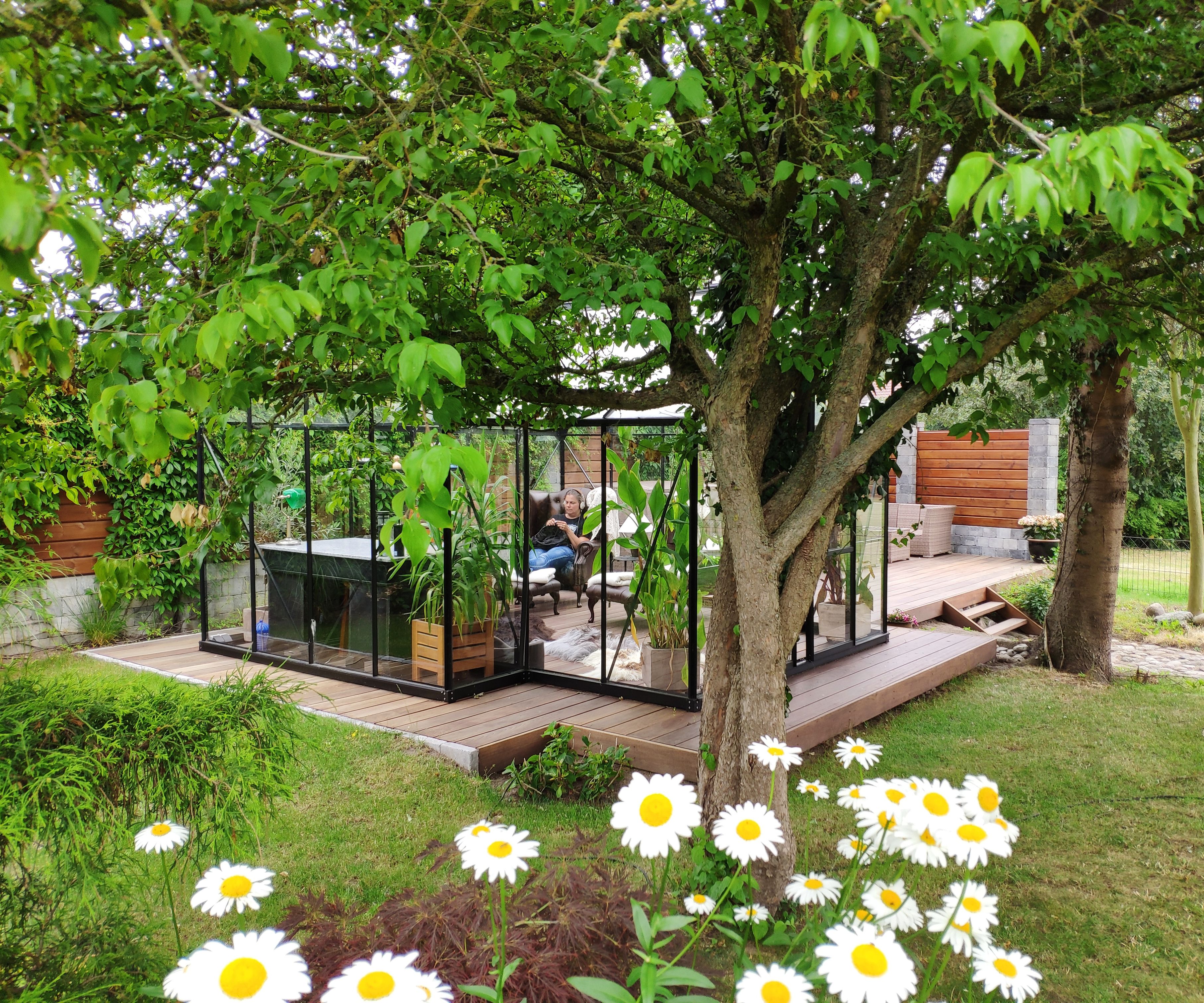 Garden Deck With Greenhouse