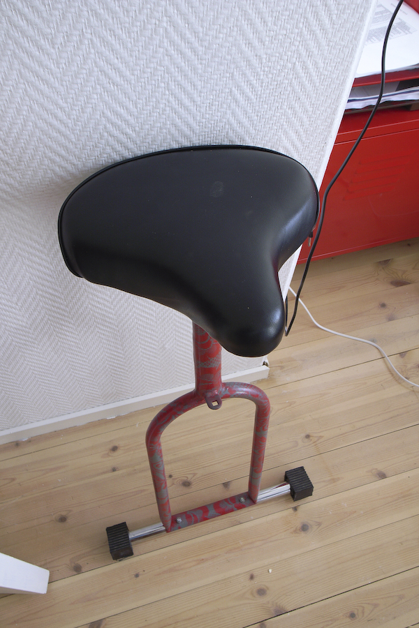 Ergonomic Stool Made From an Old Exercisebicycle