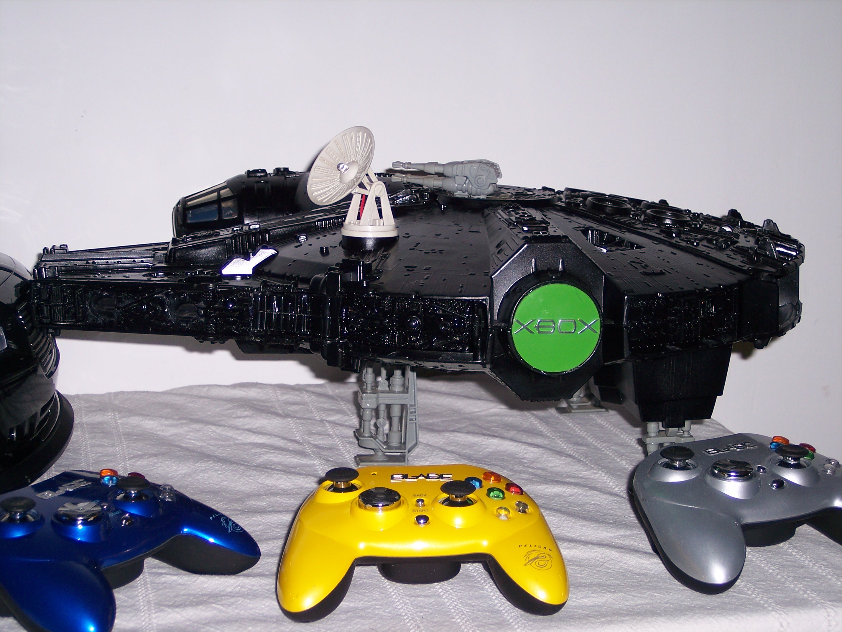 How to Mod Xbox Into Star Wars Millennium Falcon