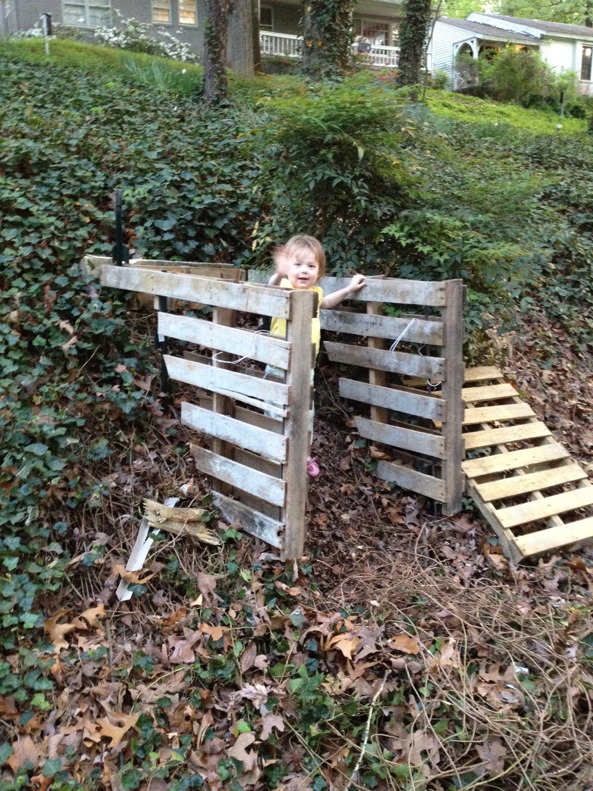 Pallet Compost Bin- Hill Helps Emptying