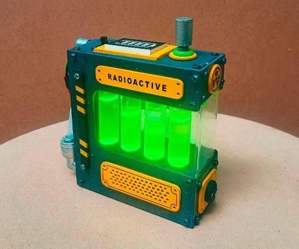 The Sci-Fi Nuclear Core Battery Lamp