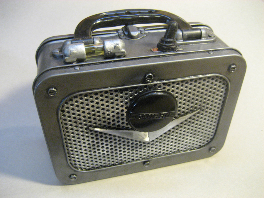 Dieselpunk Stereophonic Amplifier