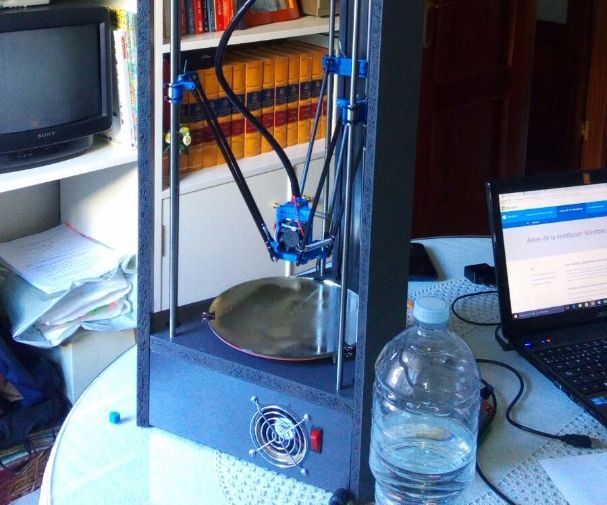 Very Cheap Delta 3D Printer (about 150€)