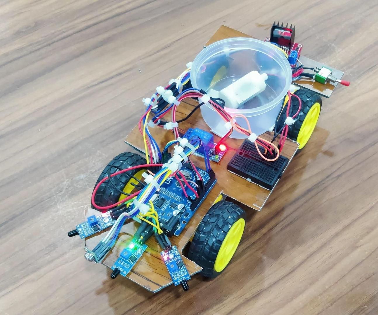 Fire Extinguisher Robot (Flame Detection + Thermal Navigation)