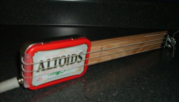 Altoids Tin Guitar