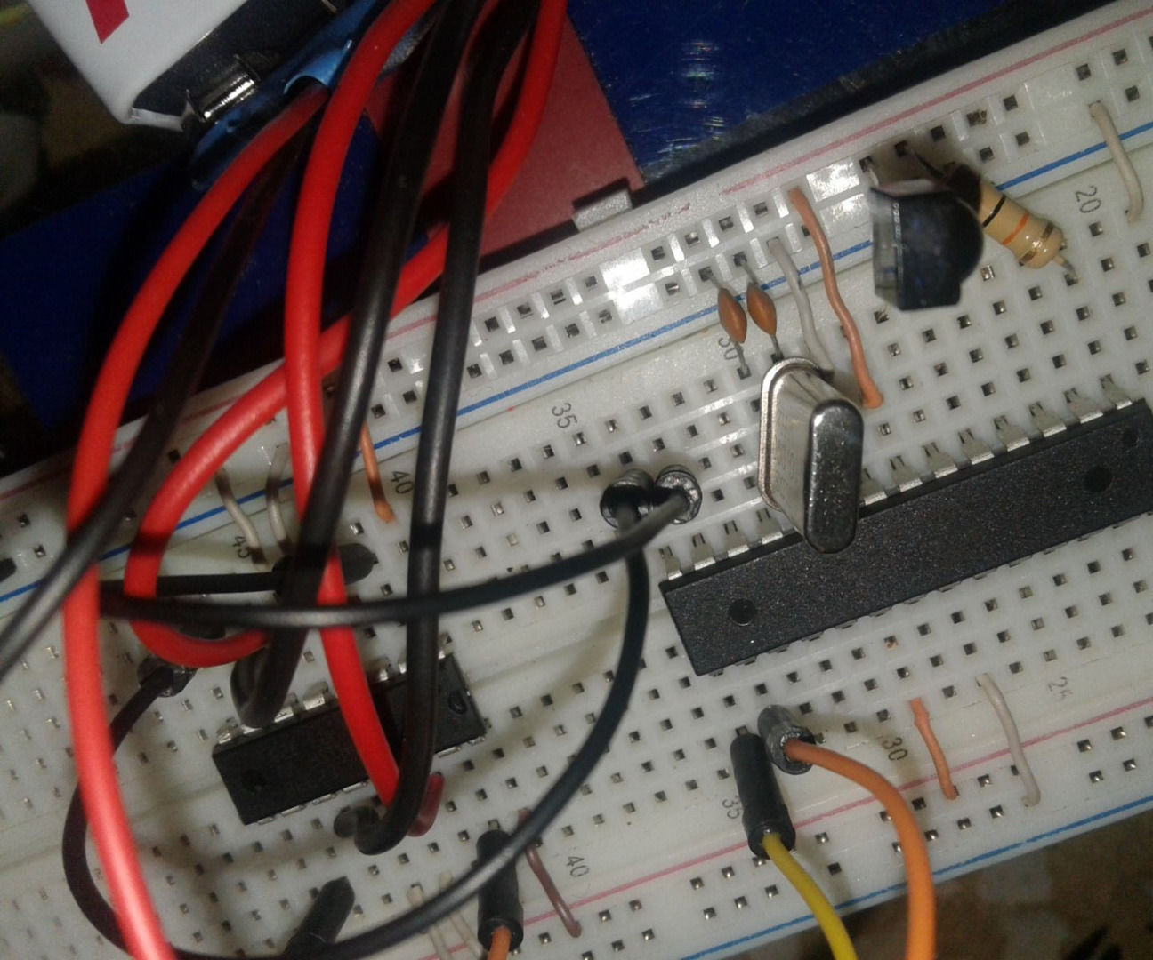 LAB( L293D + ARDUINO CHIP + BREADBOARD )