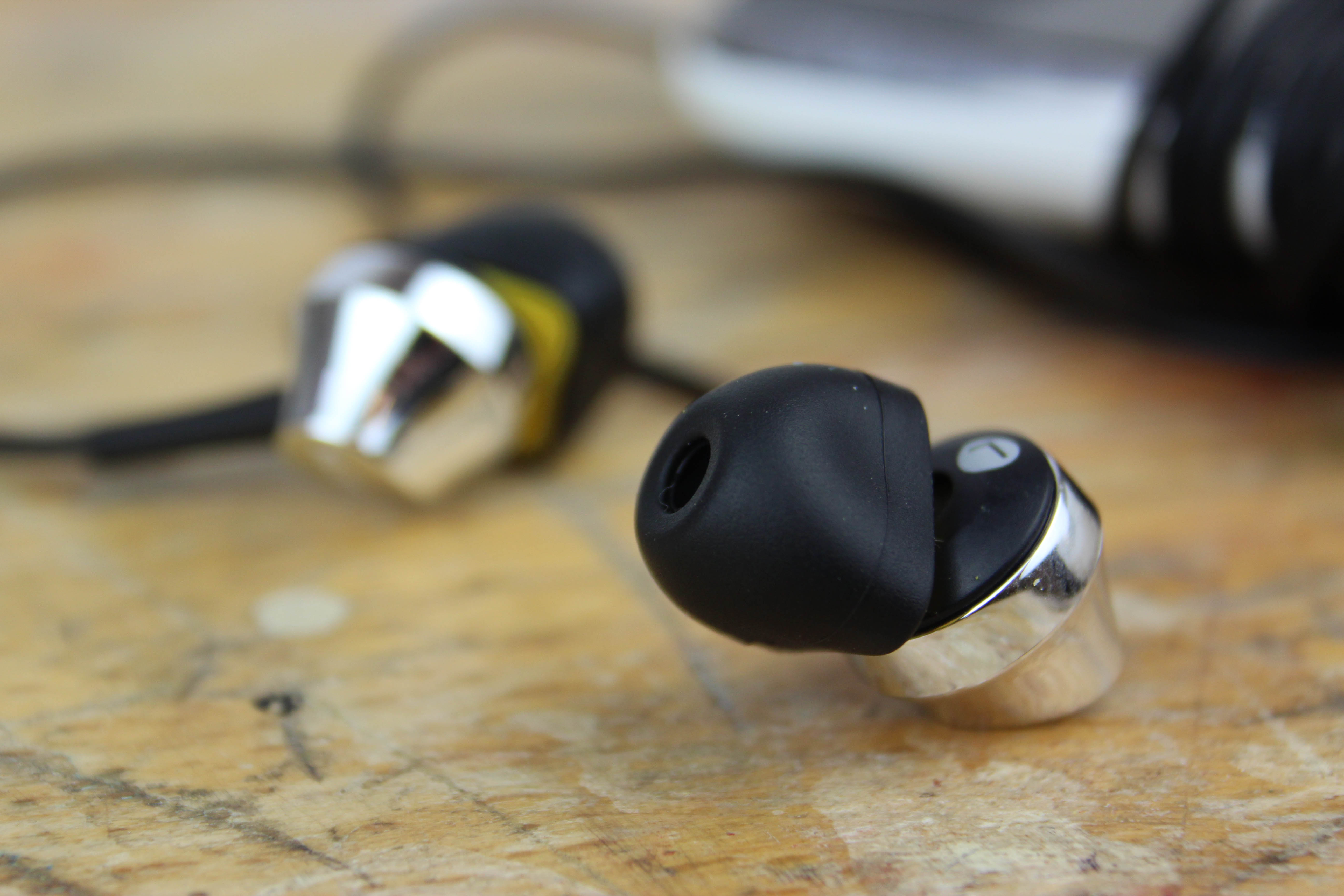 How to Make Super-neat and Easy Custom-fit Earbuds / In-ear Monitors