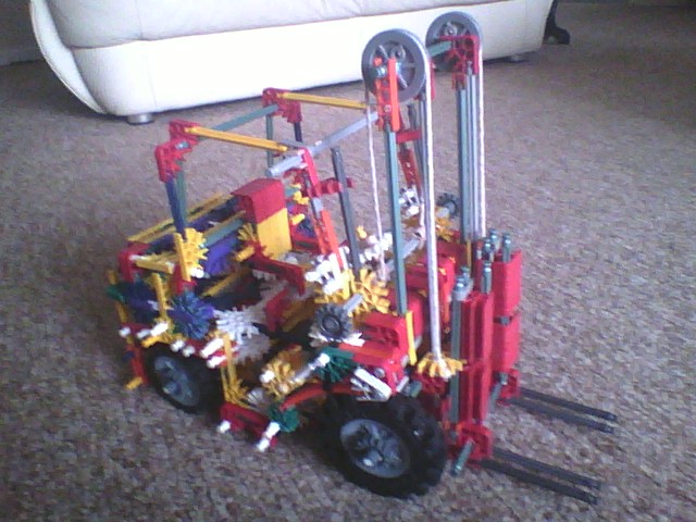 Knex Forklift (instructions)