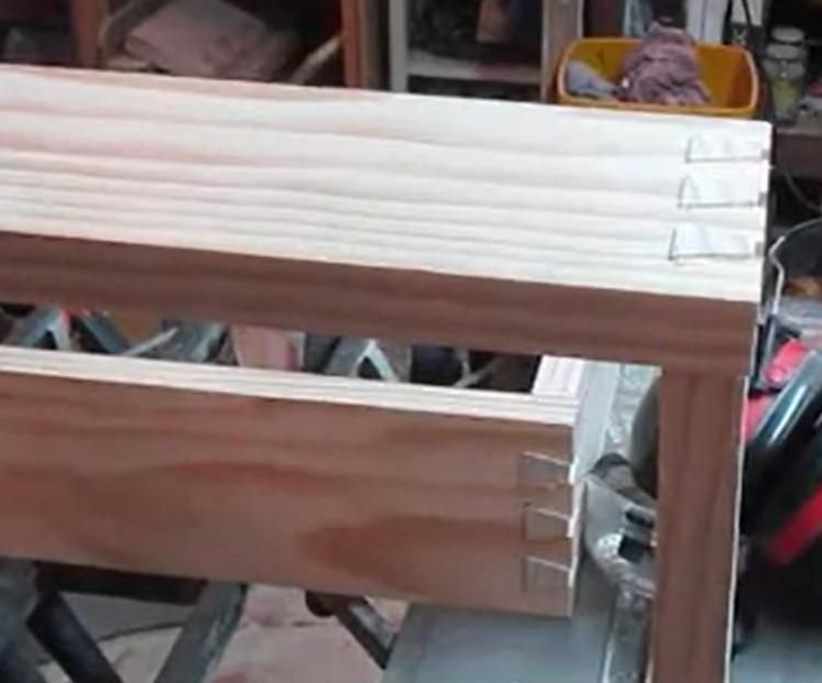 Dovetail Drawers With the Router