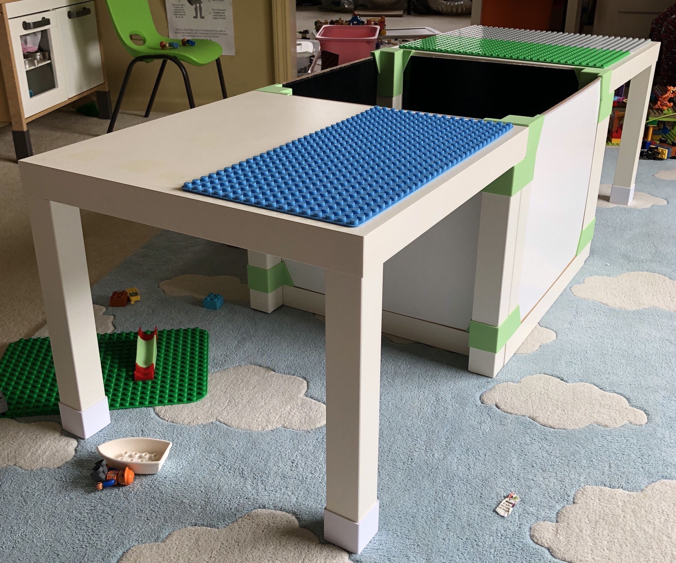 Hardware-free LEGO/DUPLO Table (IKEA LACK Hack)