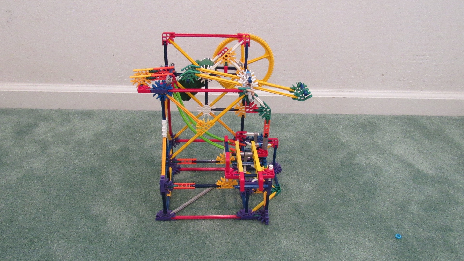 Spinning Push Lift: a K'nex Ball Machine Lift