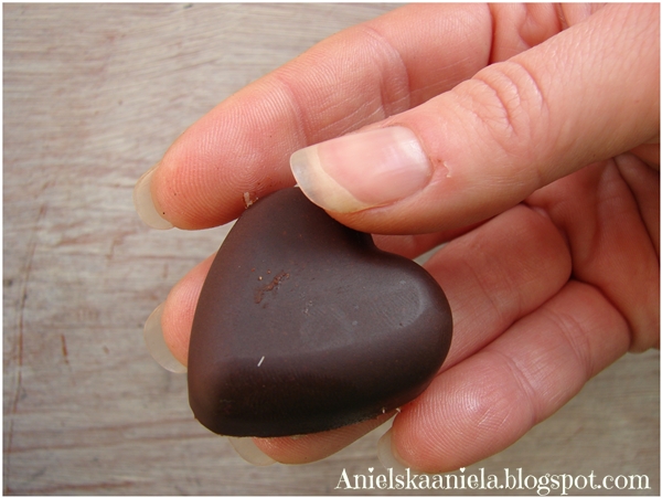 deser-dessert-healthy dessert-zdrowy-prosty-czekolada-domowa czekolada-recipe-blog-kakao-cacao-karob-foremka silikonowa czekolada-serce-prosty-DSC02173.JPG