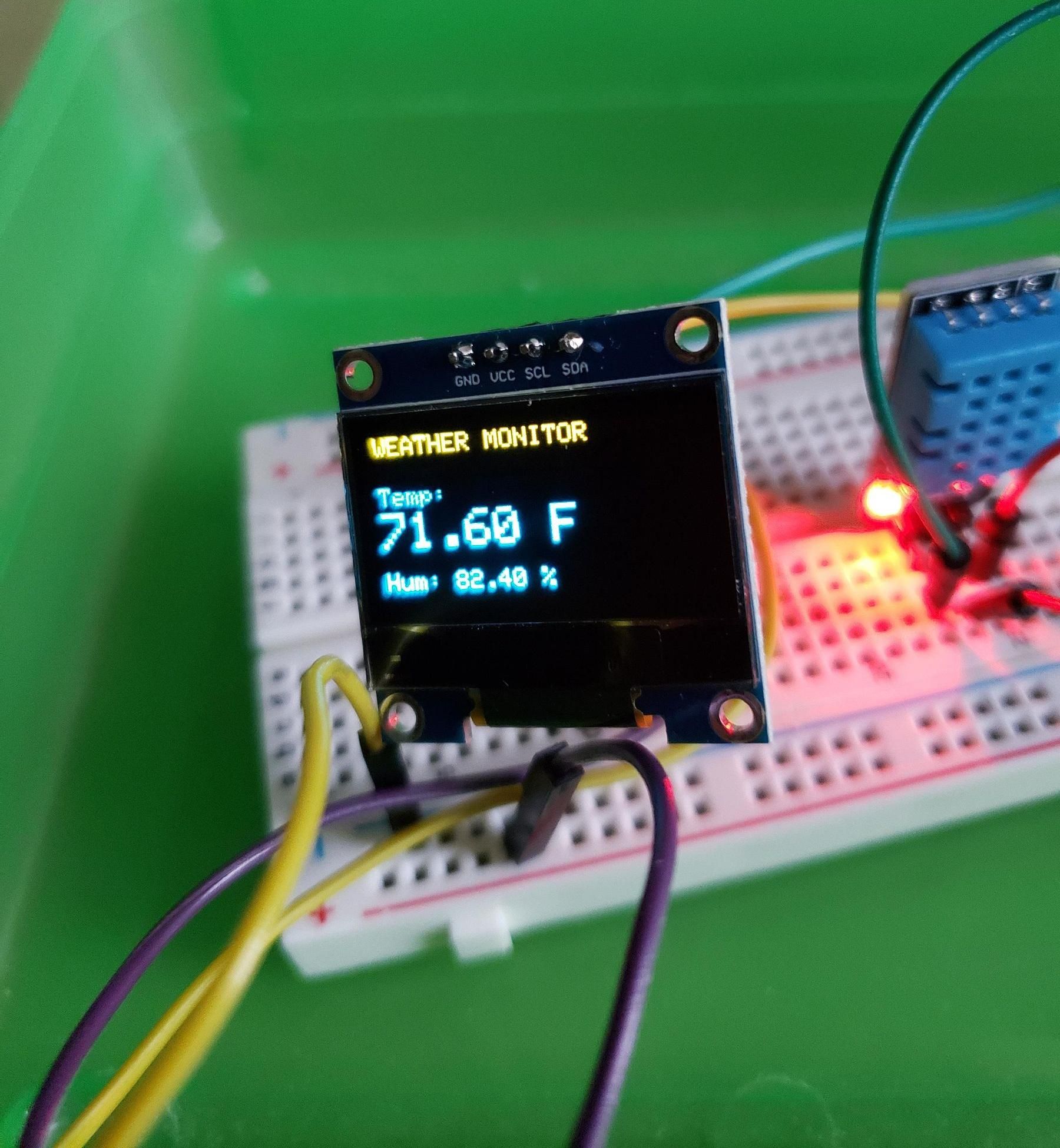 DHT With Scrolling OLED to Measure Temperature and Humidity