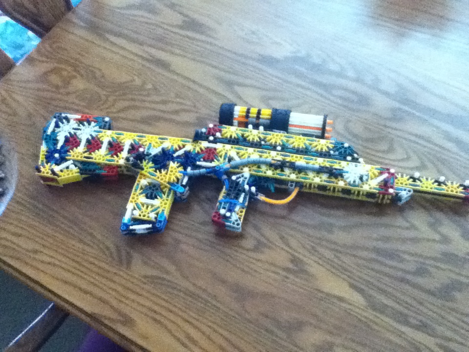 Knex Famas [Build]