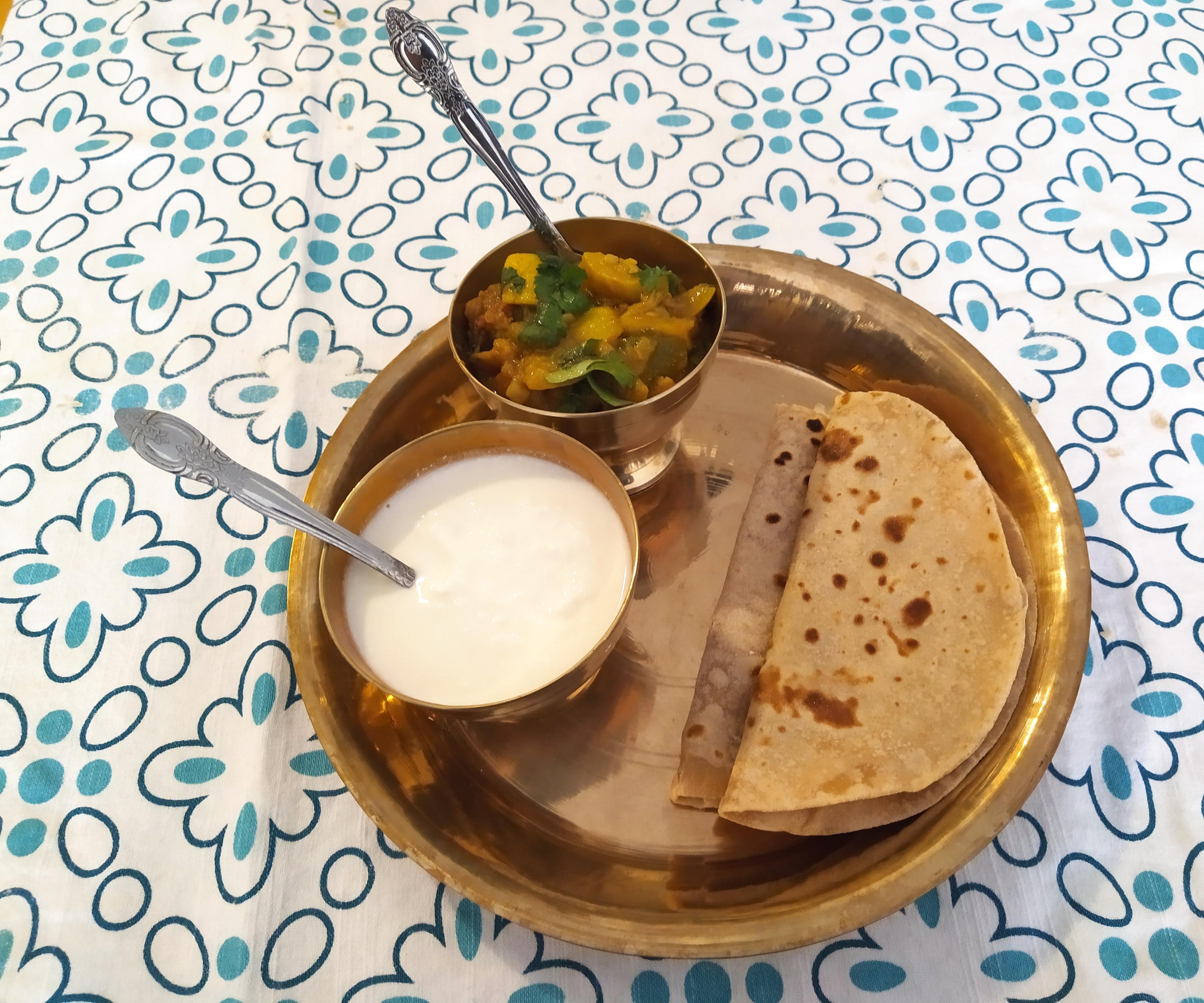 Sukka Roti a Traditional Asian Flat Bread and Mixed Vegetables.