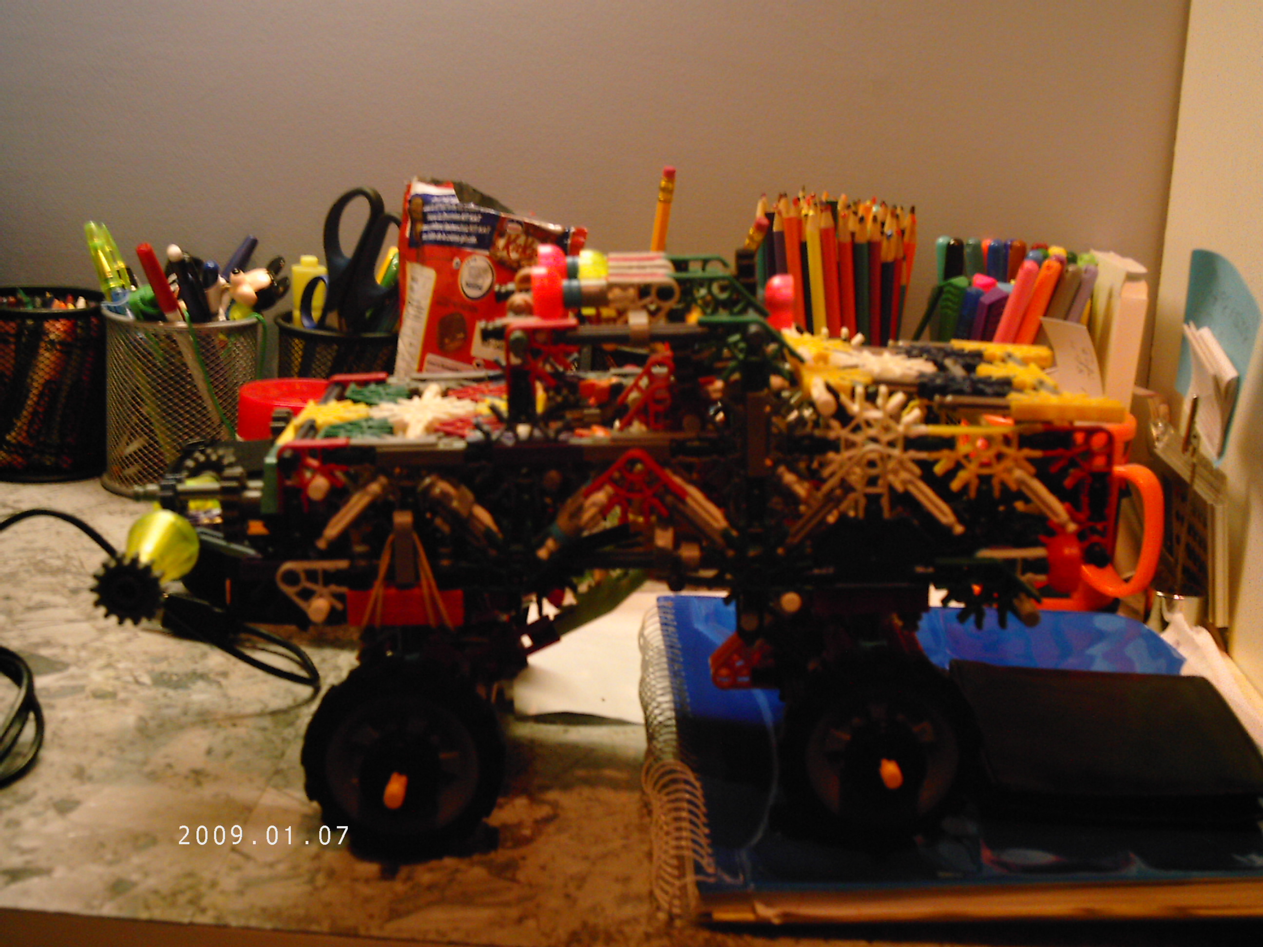 Knex SUV With Suspension