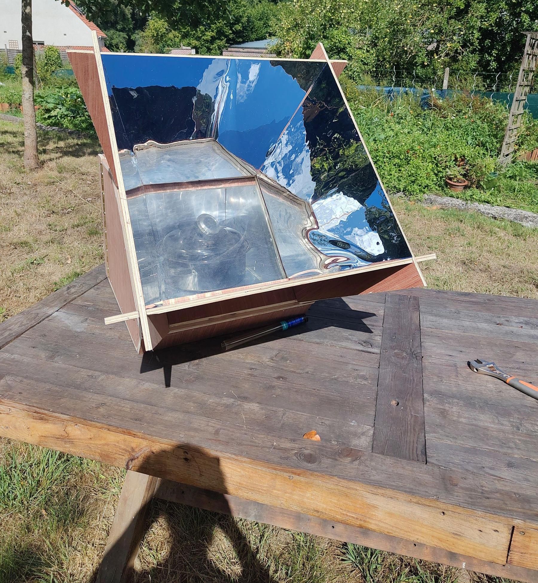 Four Solaire / Solar Oven