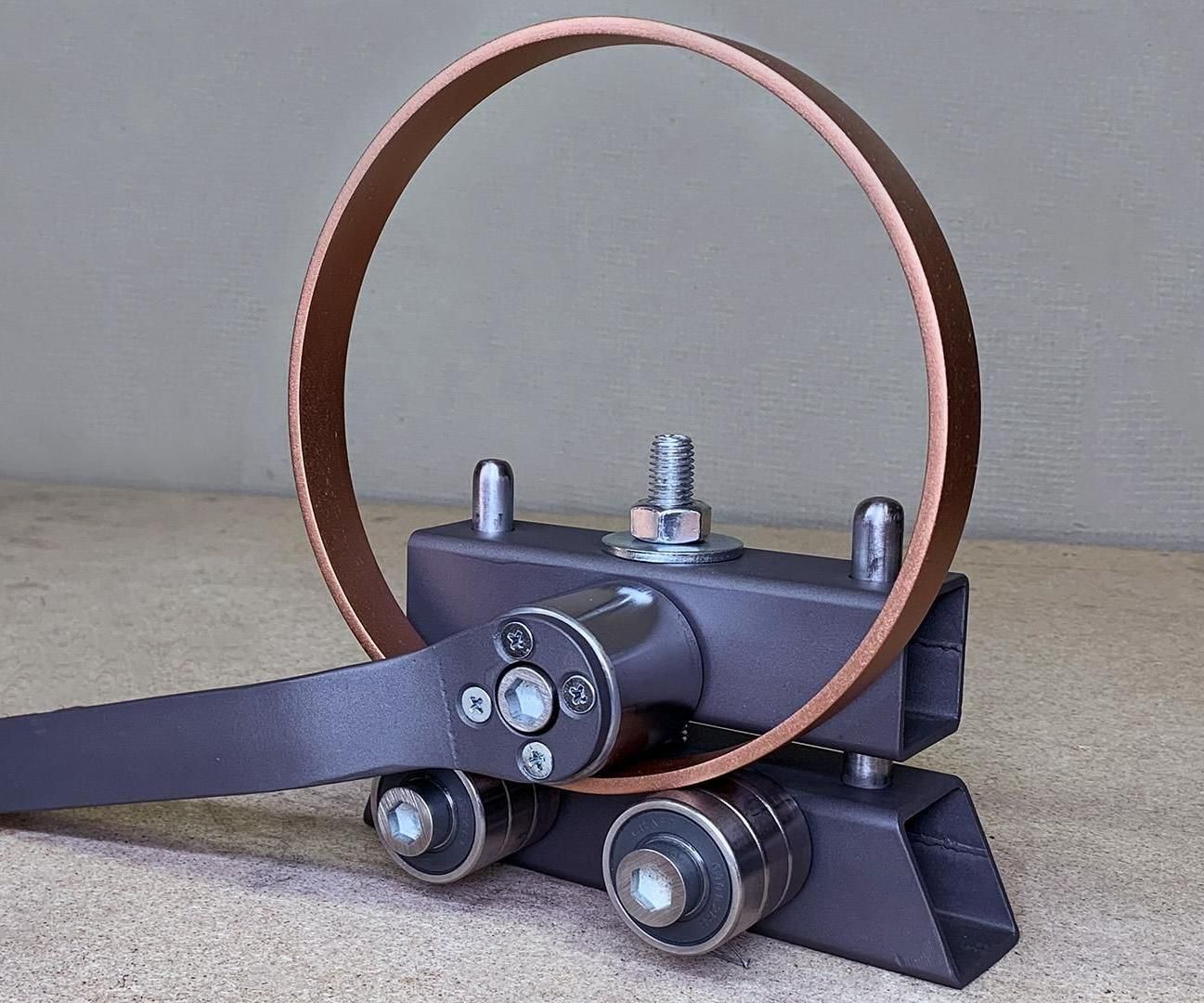 How to Make a Simple Metal Roller Bender
