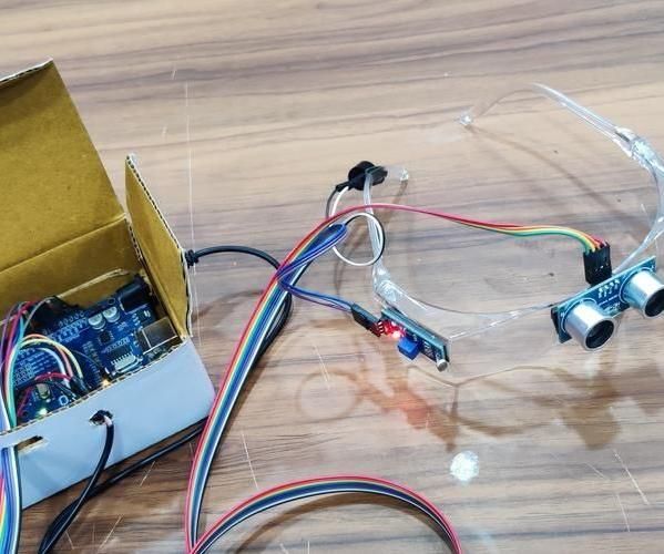 Smart Glasses for Eye Strain Awareness