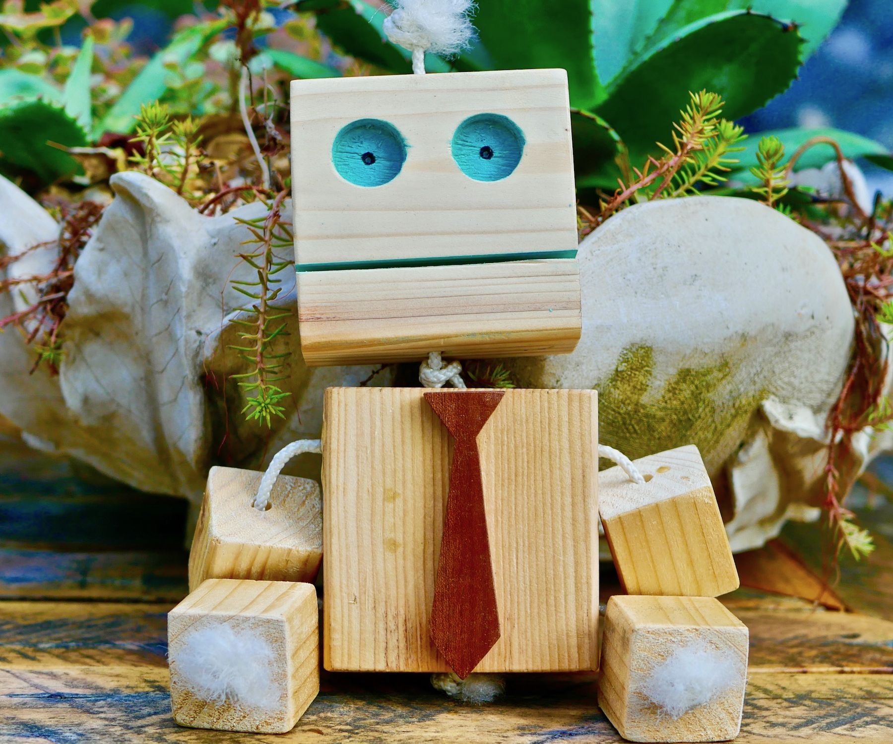 Wooden Robot DIY Homemade Toy 