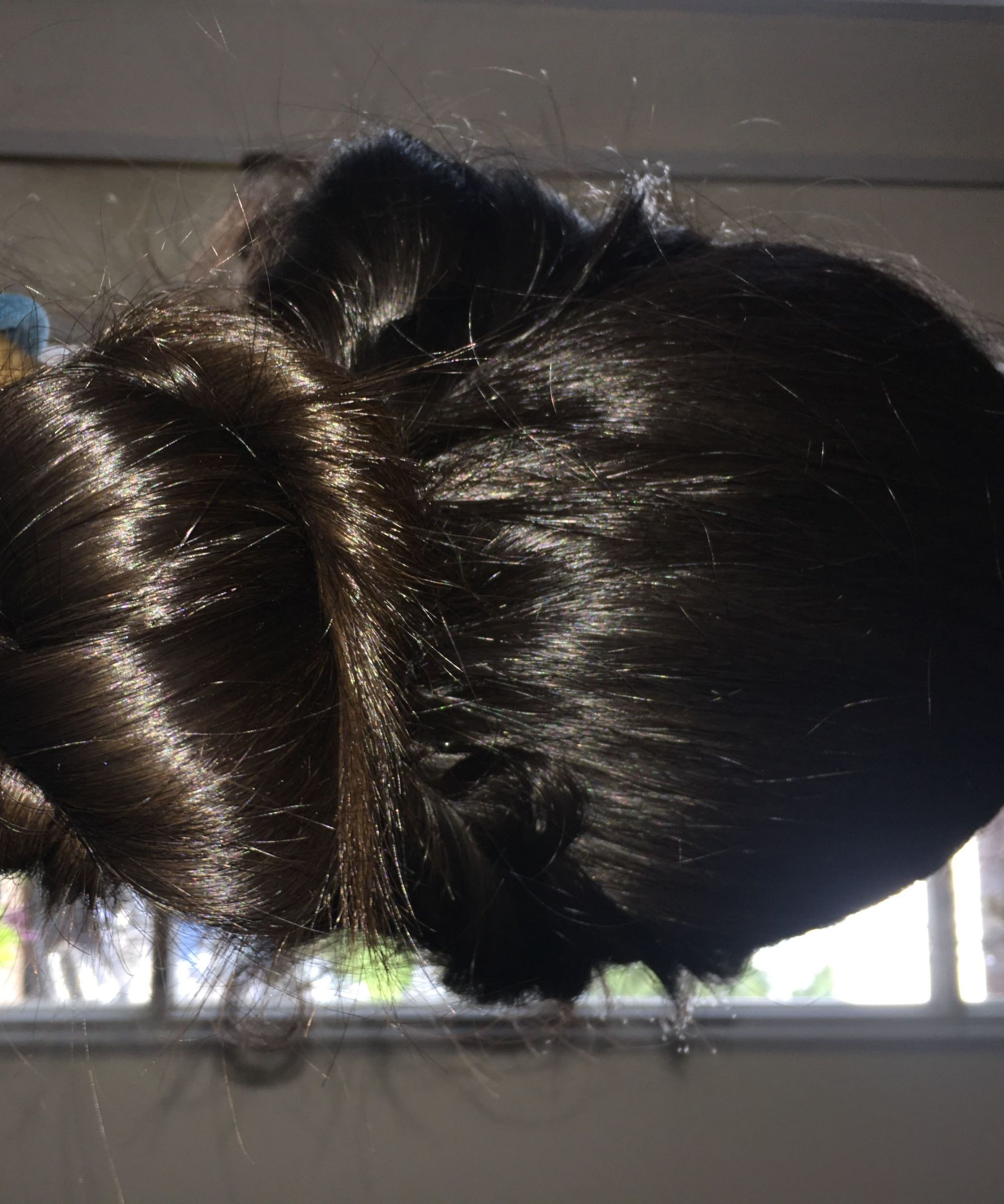 How To Do a Low Bun Hairsyle 