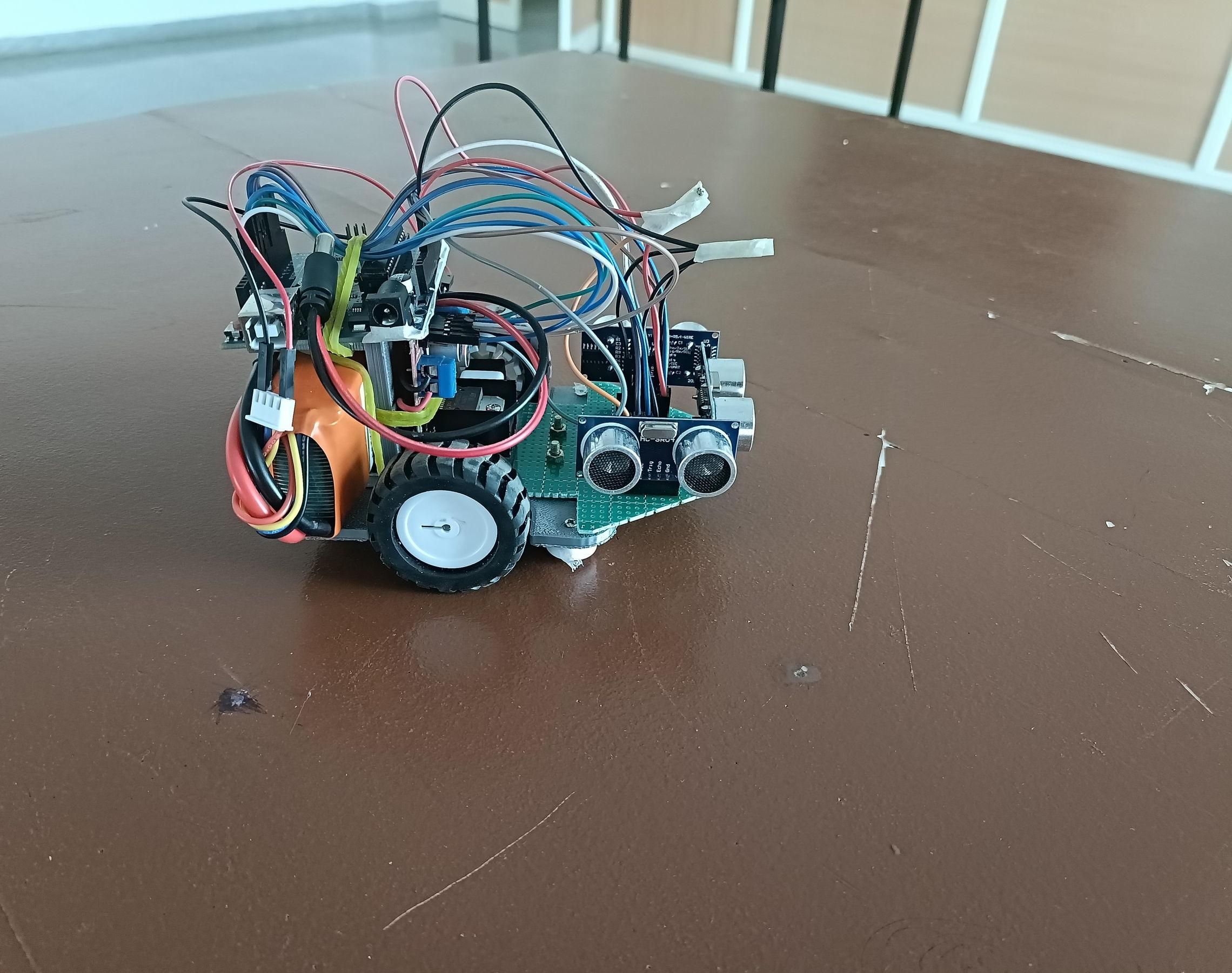 MICROMOUSE (Maze_Runner)