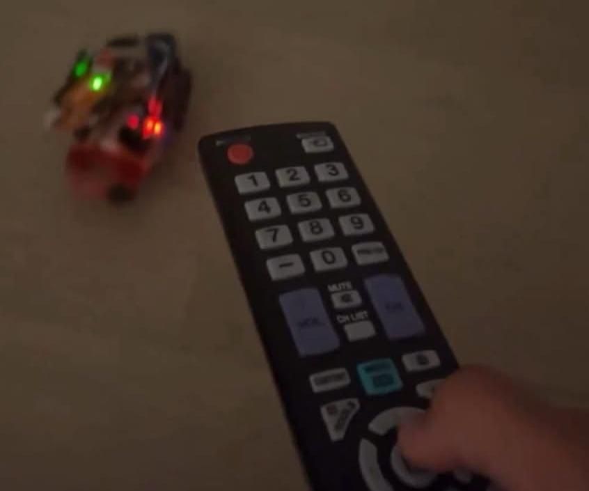 IR Remote Controlled Arduino Car