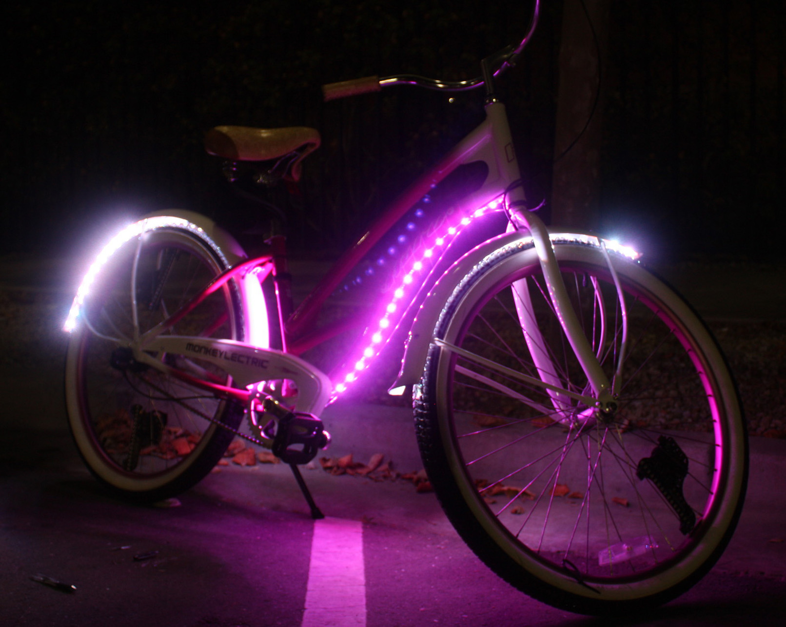 Pink Molly Lighted Cruiser Bike