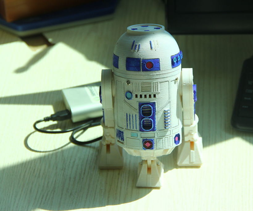 HI R2D2! -- Make a 3D Print Talking R2D2 Robot