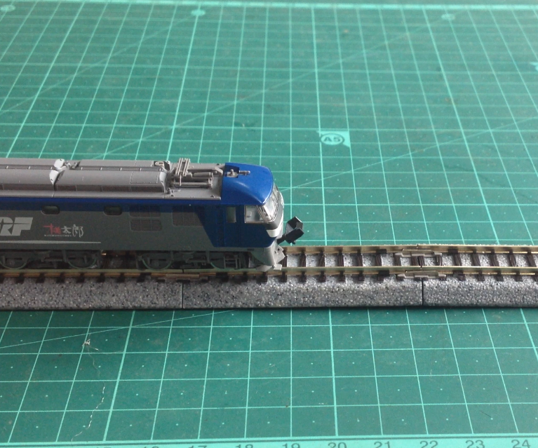 Make a Low Cost Uncoupler Track in MINUTES!