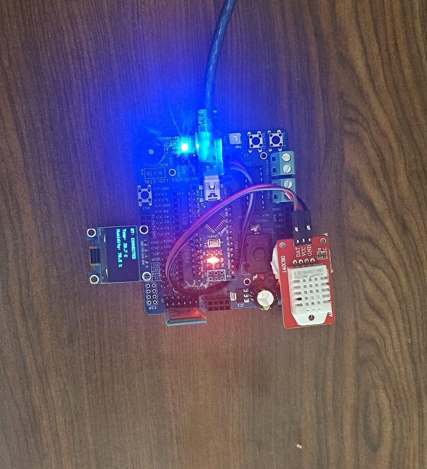 Smart Environment Monitor — DESHBOT SHIEL+DHT22 + OLED + Bluetooth