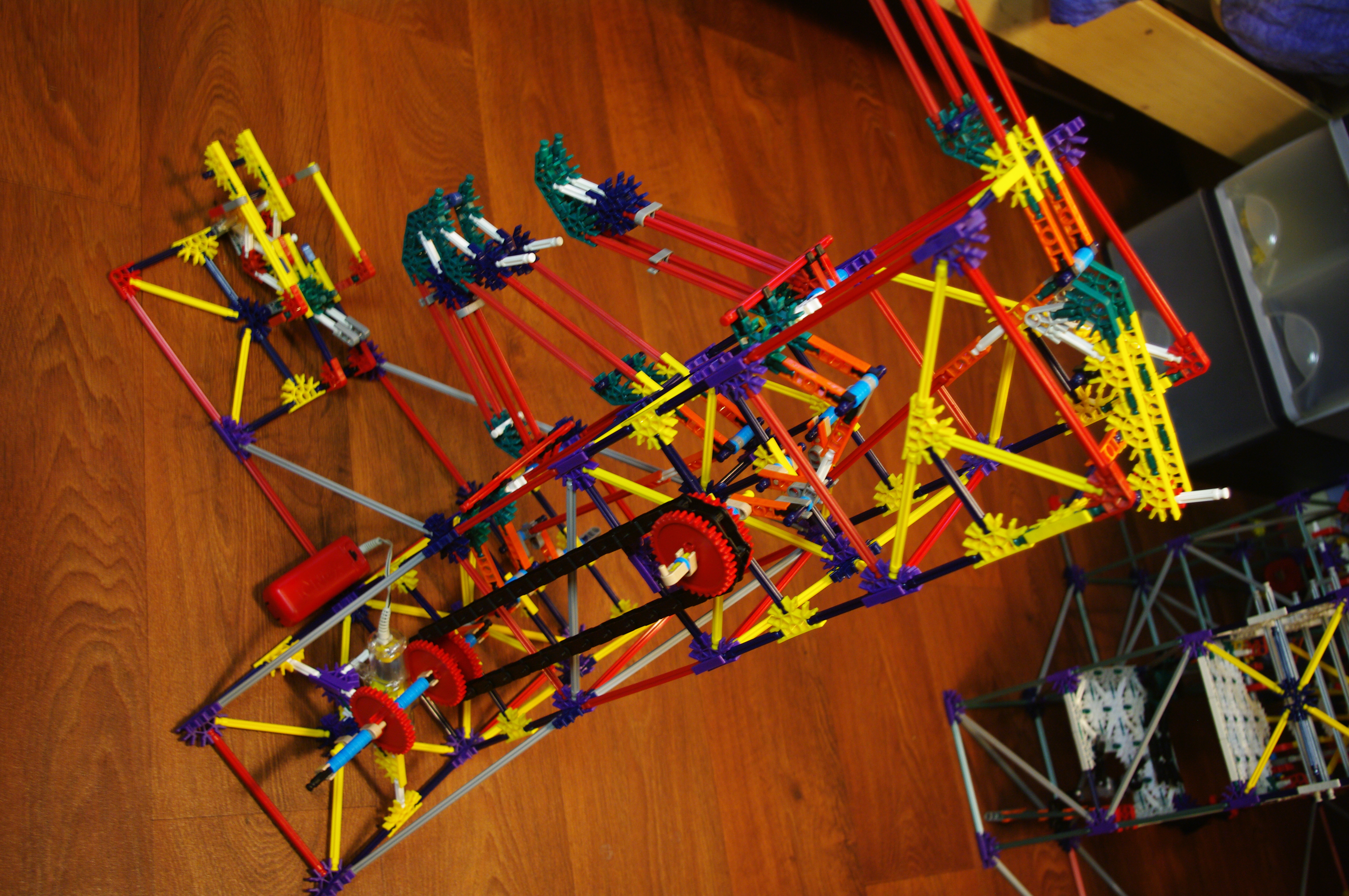 Right Handed Armlift, a K'nex Ball Machine Lift