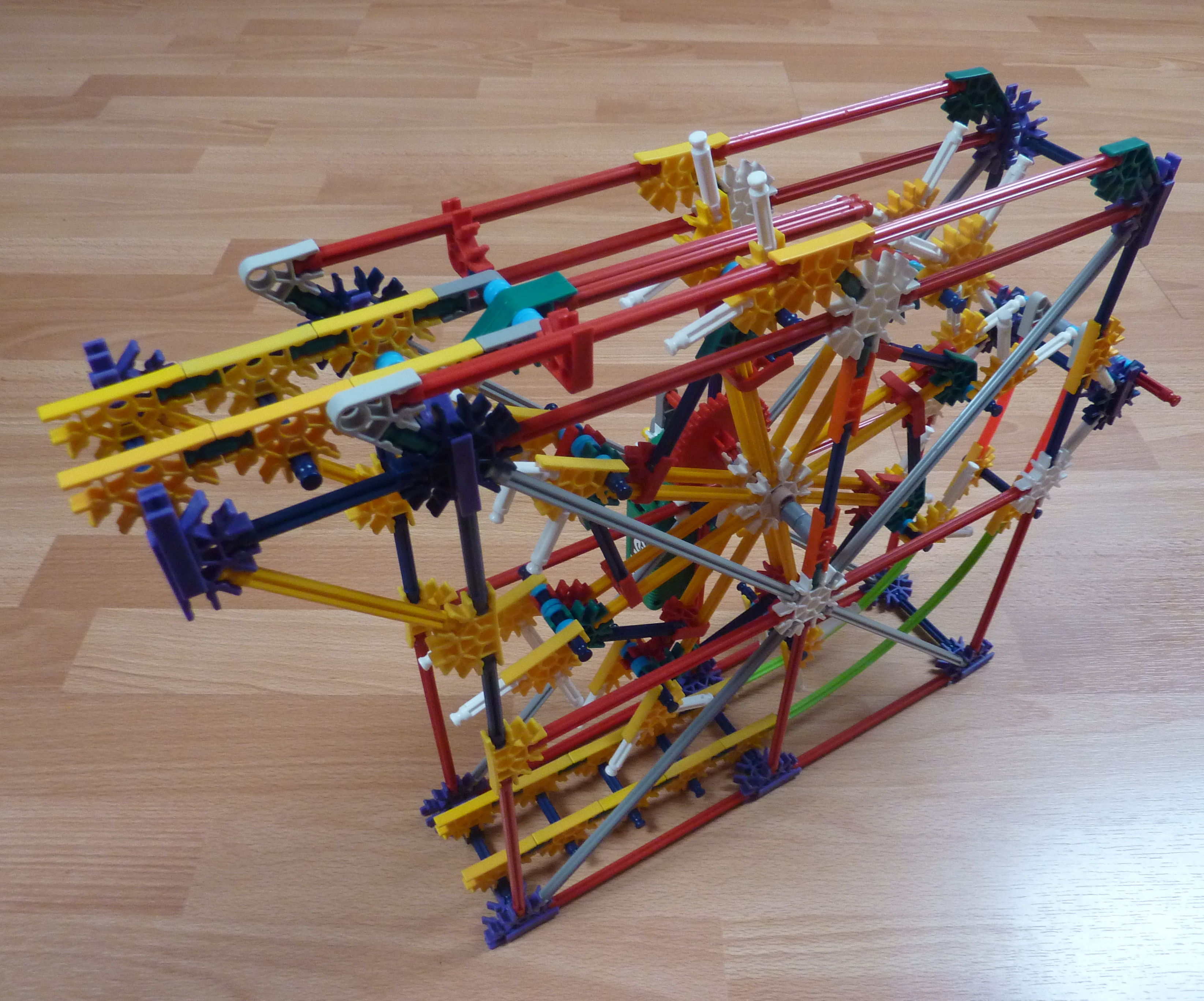 Sandro's Wheel Lift, a Knex Ball Machine Lift