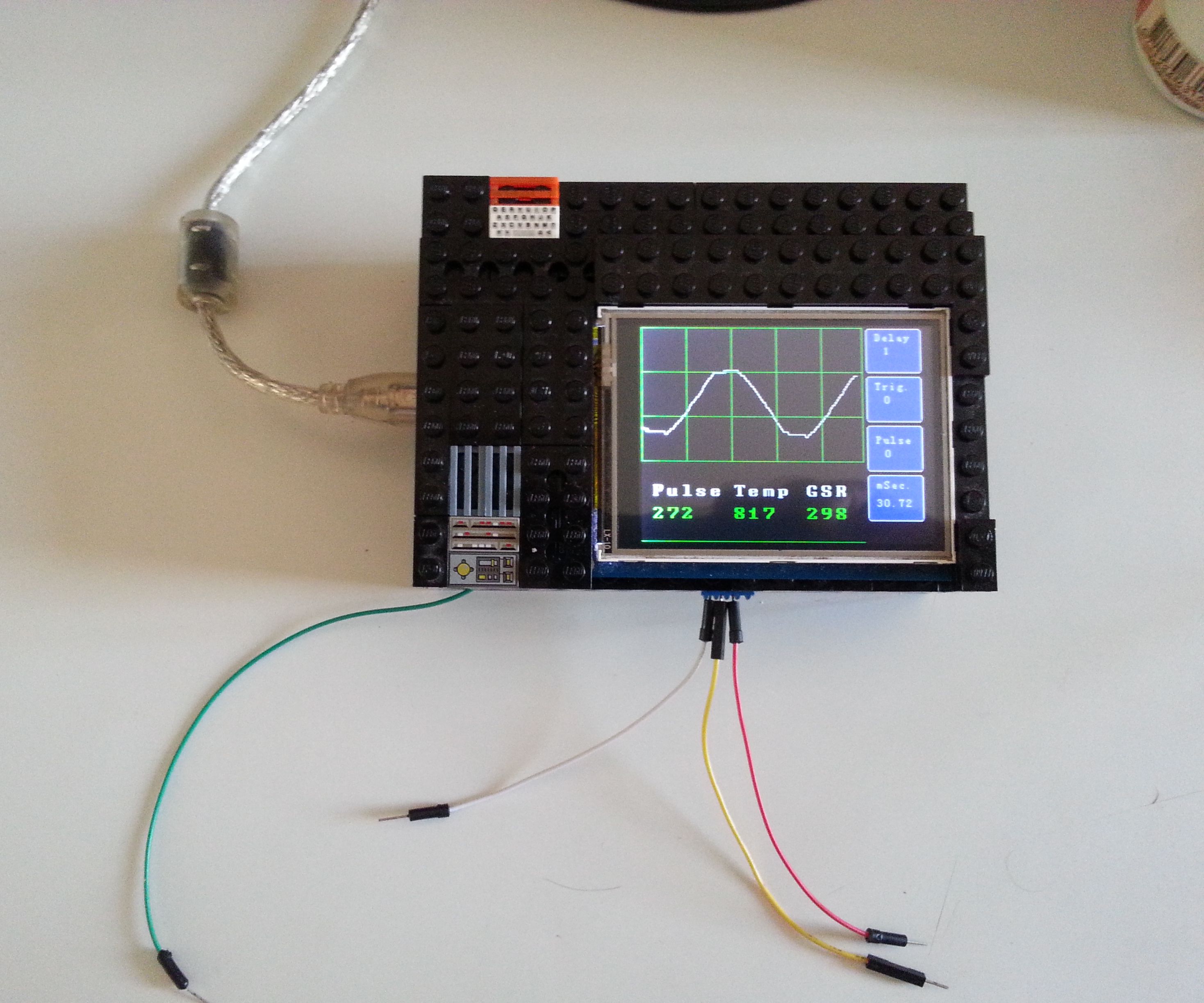 Make an Oscilloscope Using the SainSmart Mega2560 With the TFT LCD Shield and the 3.5 "color Touch Screen