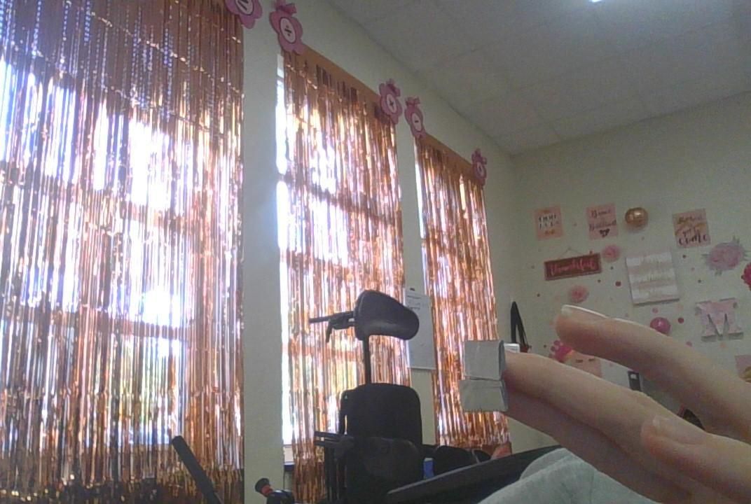 Gum Wrapper Finger Dragon Puppet