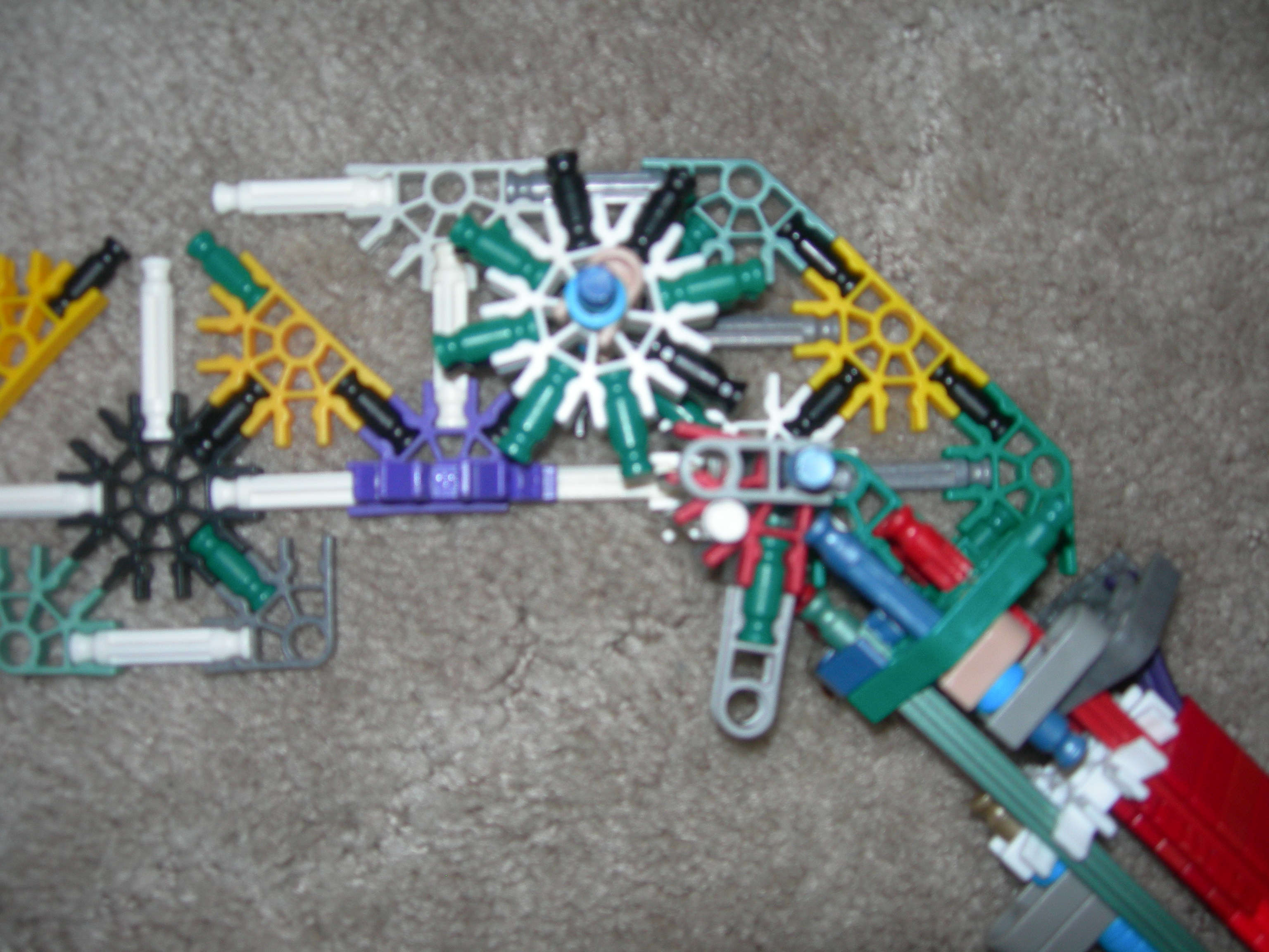 C:\Documents and Settings\Dave\My Documents\My Pictures\K'nex Gnasher Shotgun\K'nex Gnasher Shotgun 029.jpg