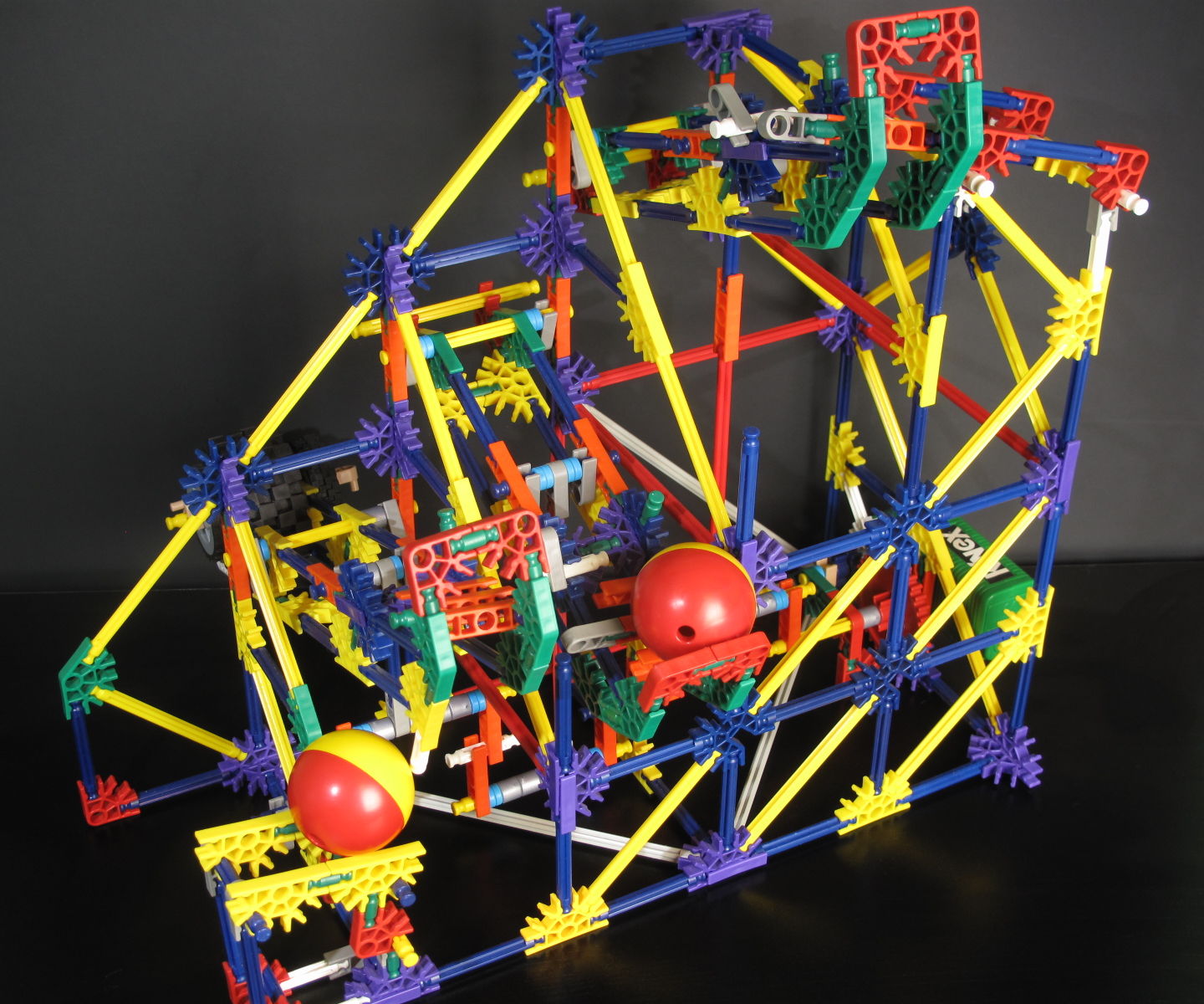 Knex Stair-Arm Lift