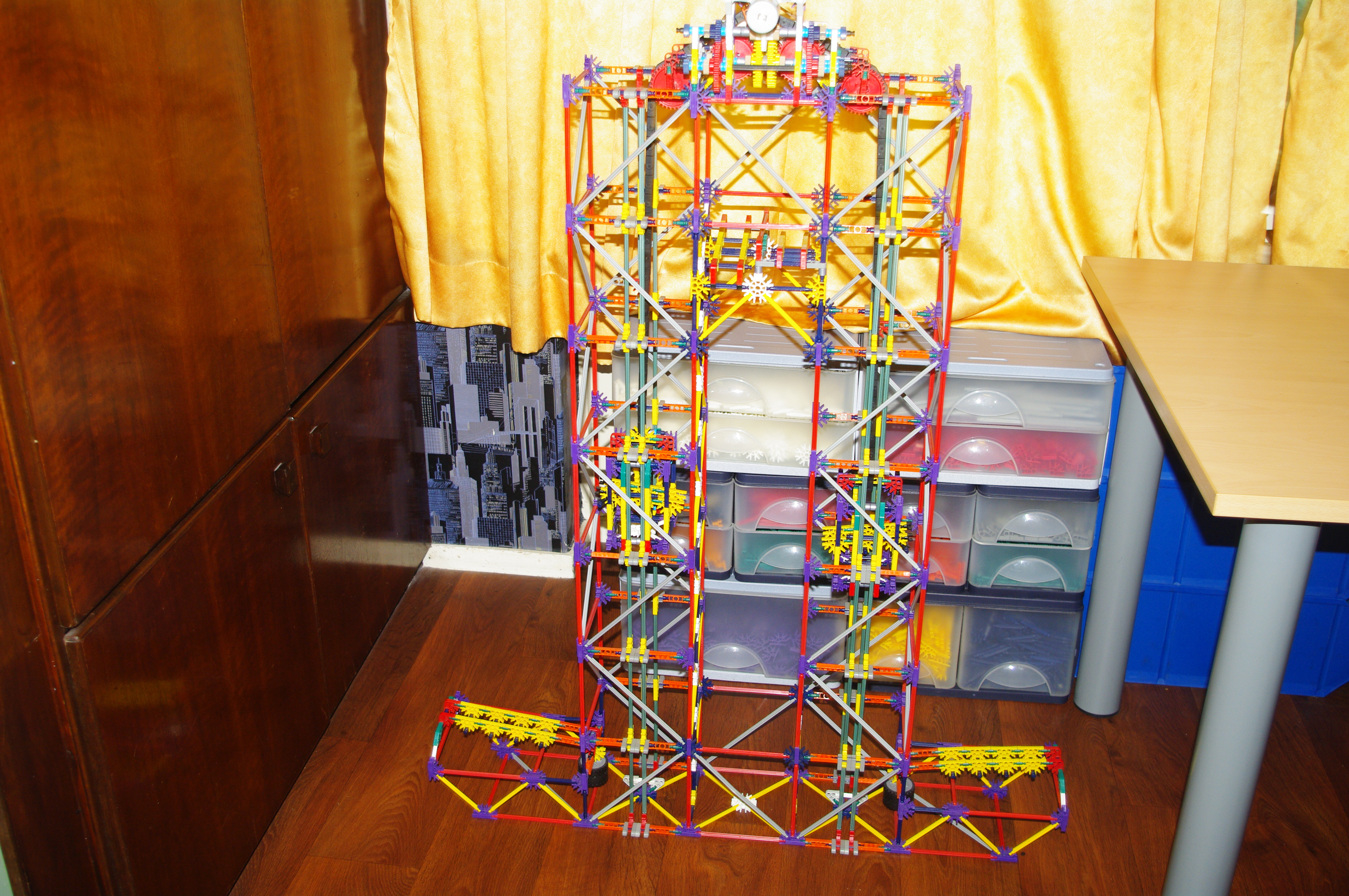 Double Chain Elevator Lift, a K'nex Ball Machine Lift