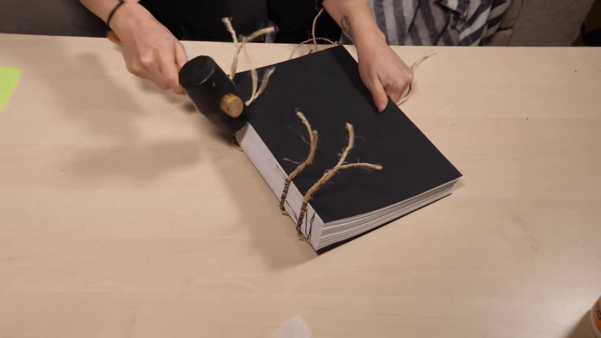 leather-book-tome-sketchbook-notebook-homemade-diy-journal-bookbinding-grimoire-2018-10-22-11h21m13s498.png