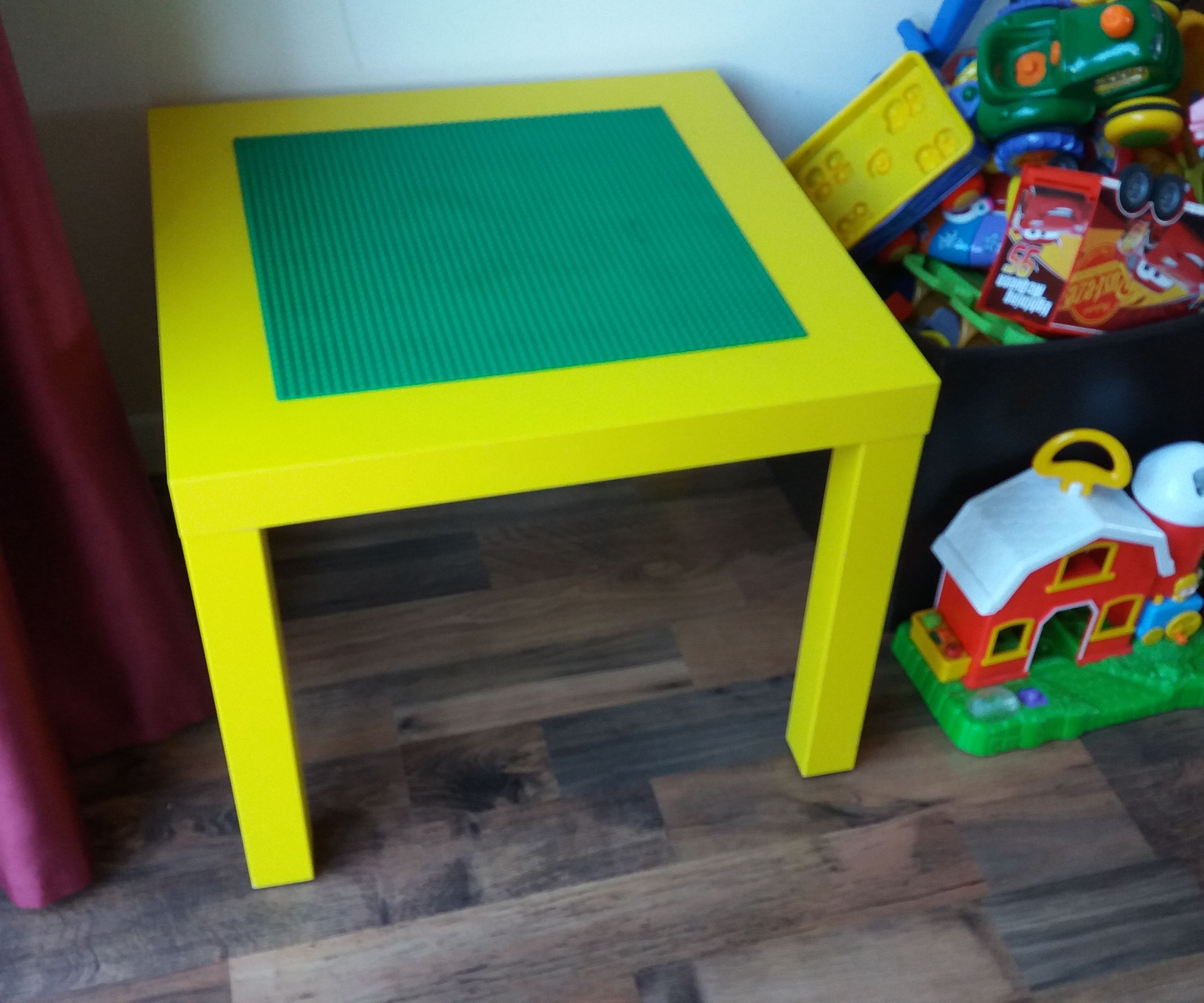 Lego-Table