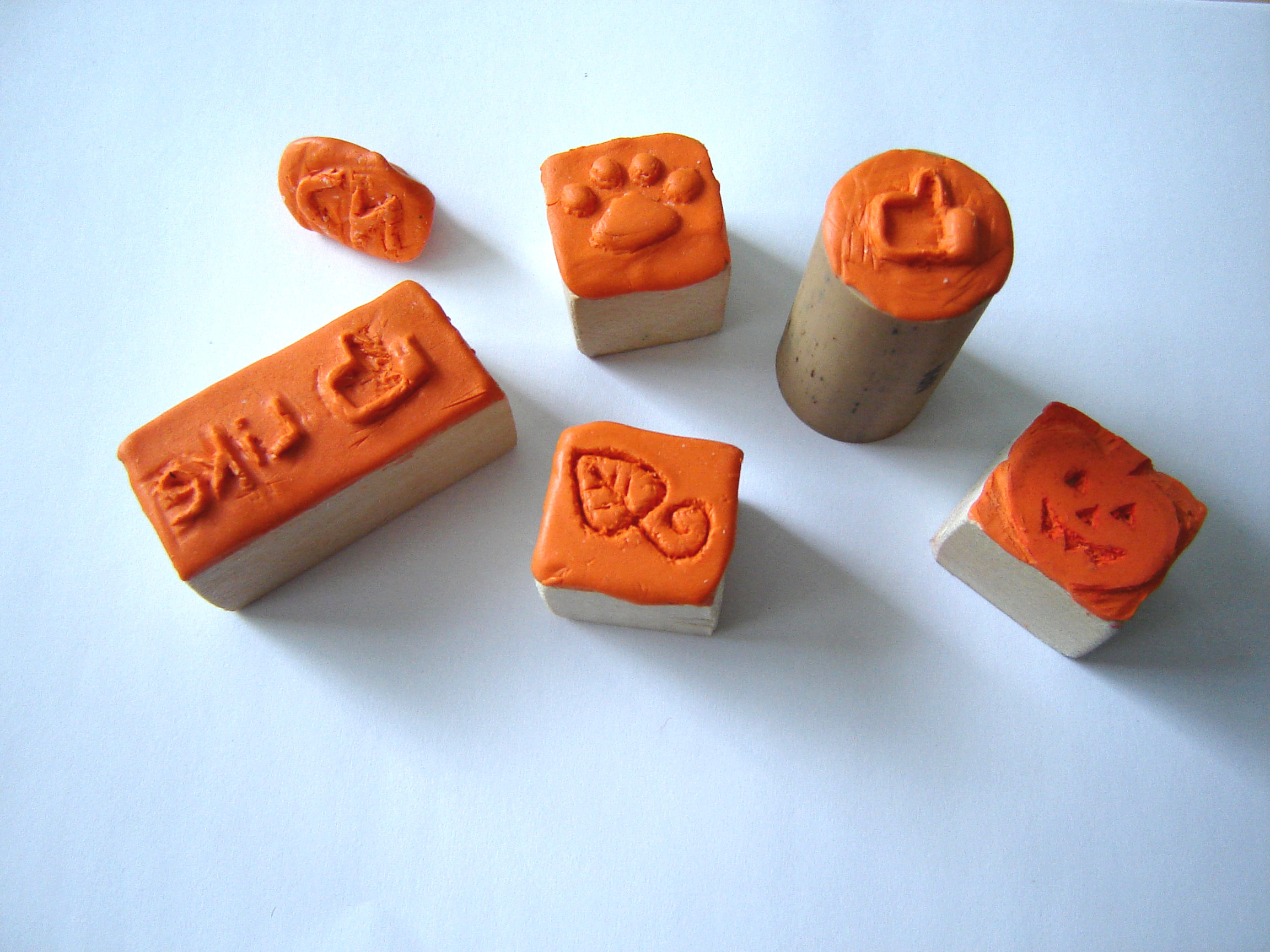 How to Make Stamps With Sugru