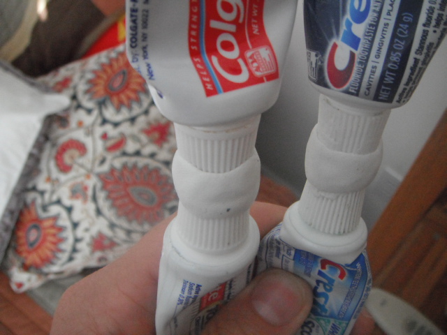 Travel Toothpaste Refiller - SUGRU STYLE