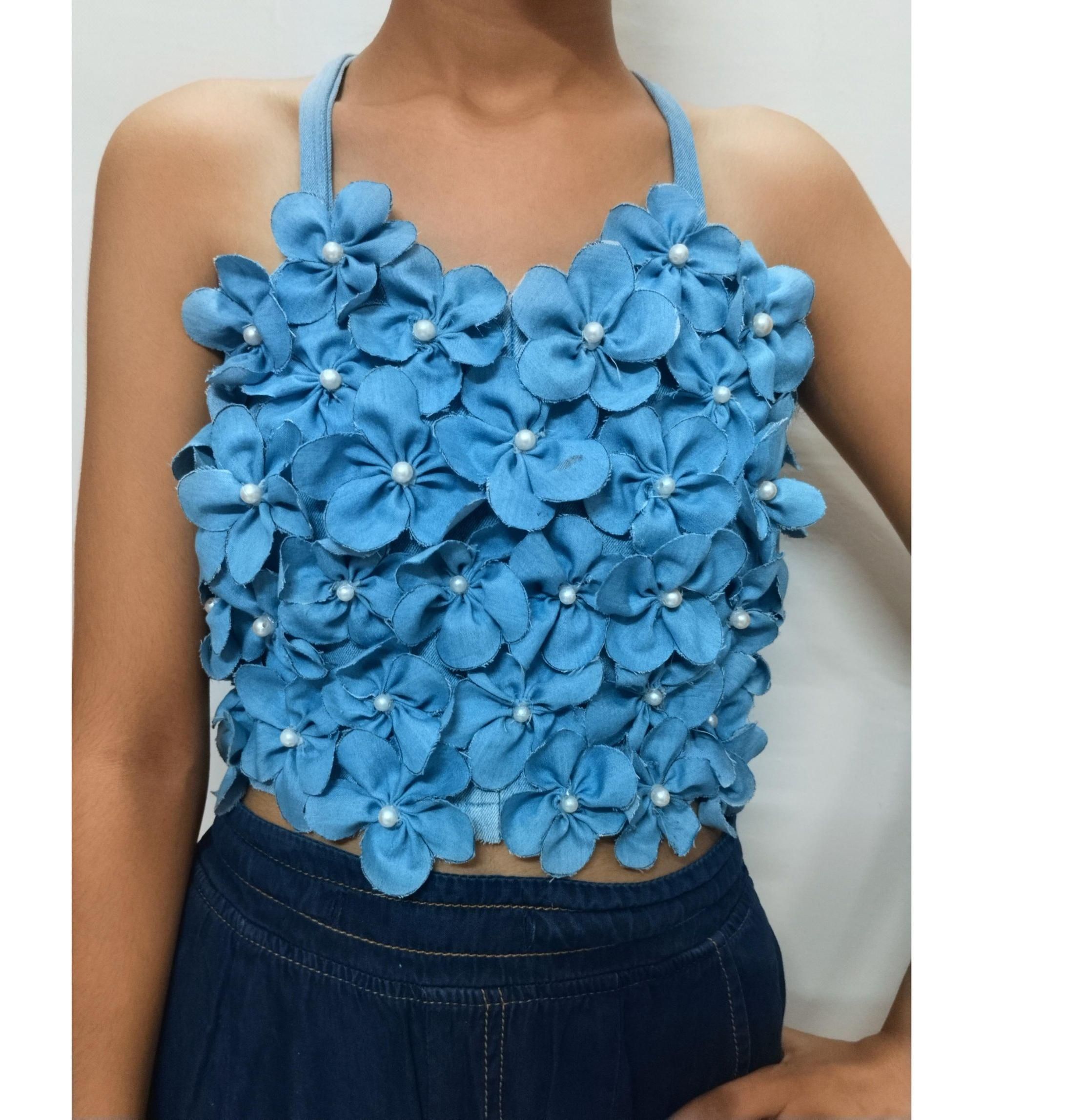 Style Reborn: "From Old Jeans to a Trendy Floral Top ♻️”