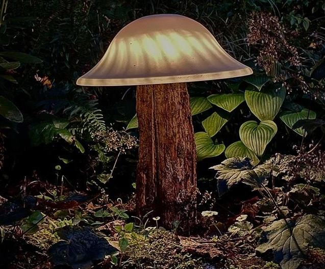 Solar Glowing Mushroom Outdoor Lighting